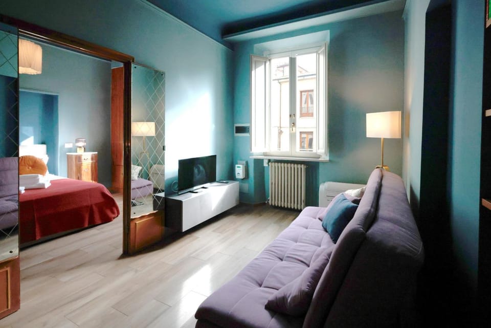 Communal lounge/ TV room, Living room