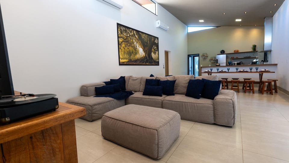 Communal lounge/ TV room, Living room