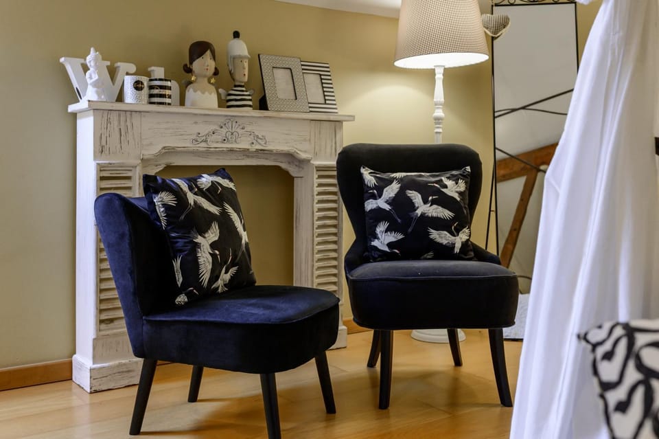 Bed & Boterham Carpe Diem Koetshuis Nino House in Hamont-Achel