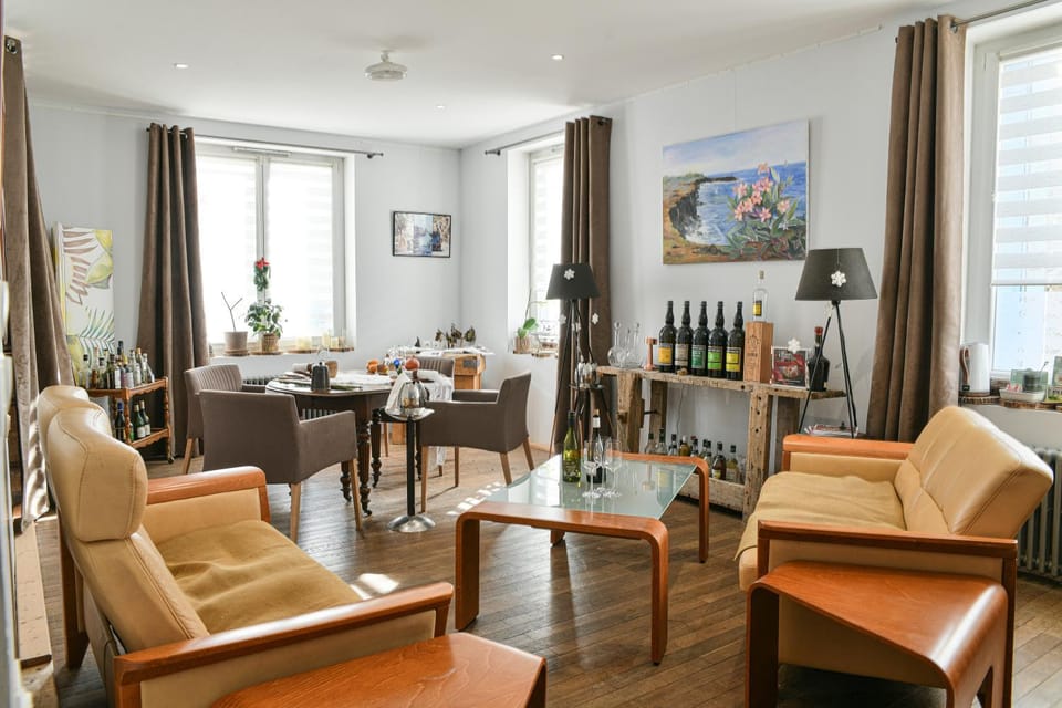 Property building, Living room
