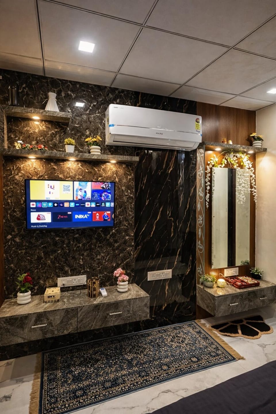 Decorative detail, Area and facilities, wardrobe