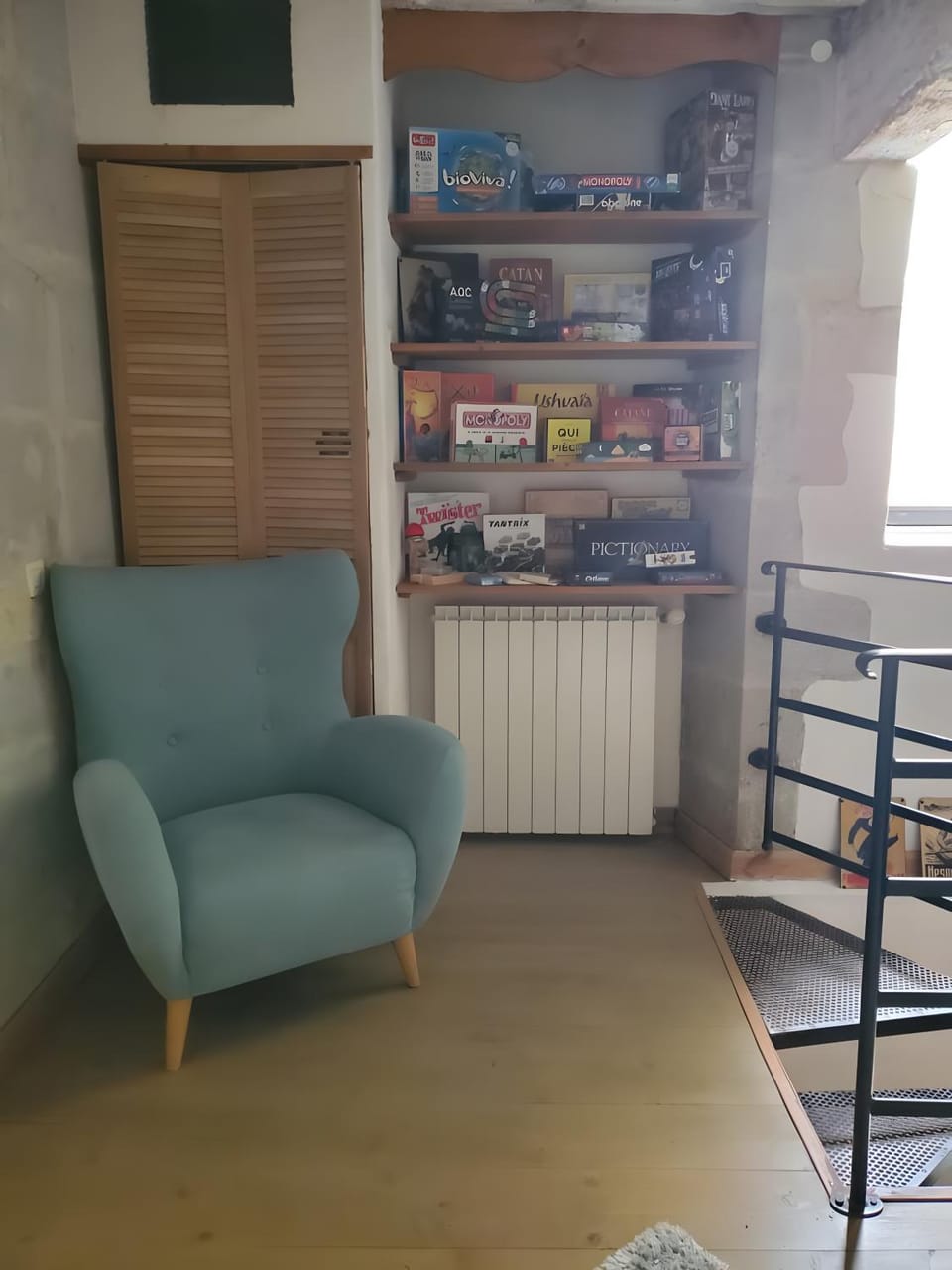 Property building, Living room