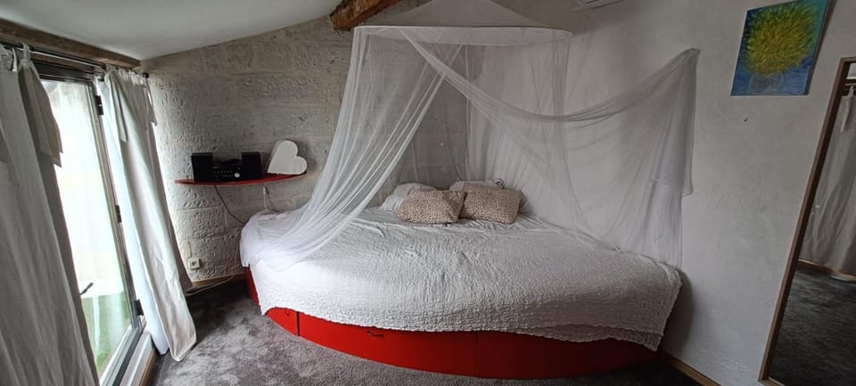 Living room, Bedroom