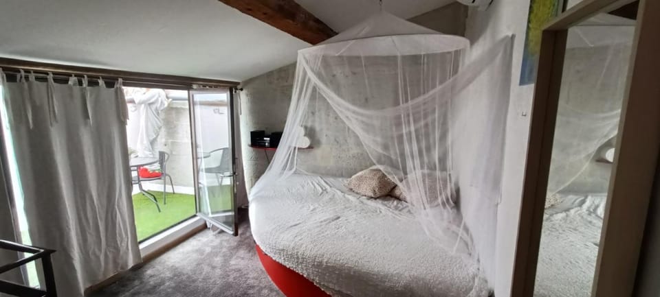 Living room, Bedroom