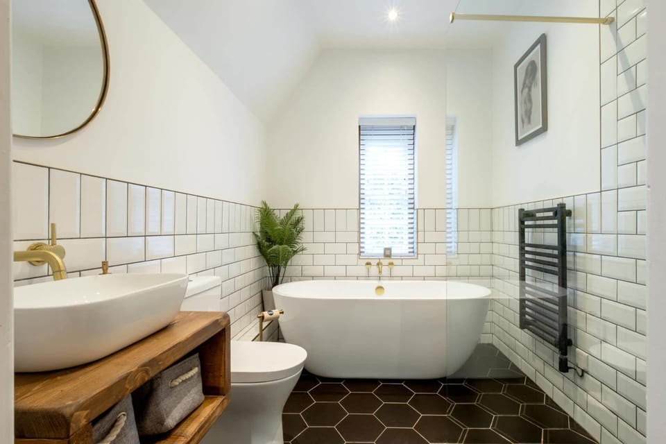 Shower, Toilet, Bathroom, Bath