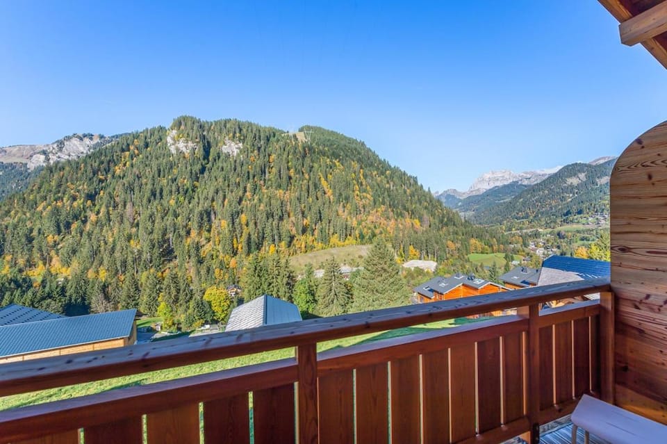 Balcony/Terrace, Mountain view