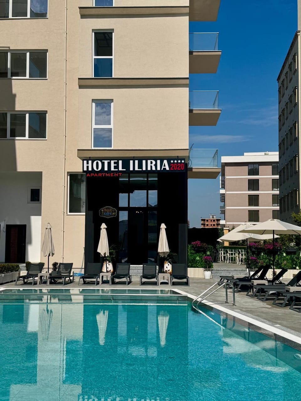 Property building, Swimming pool, Breakfast