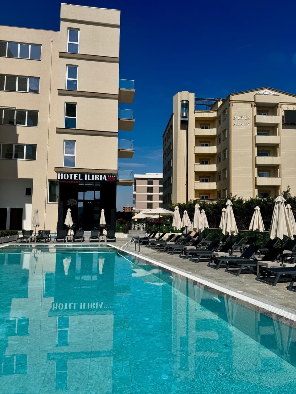 Property building, Swimming pool