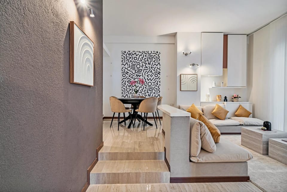 Bed, Living room, Seating area, Dining area