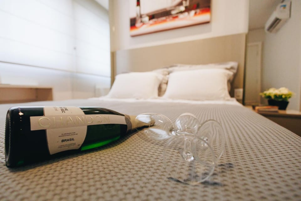 Bedroom, air conditioner