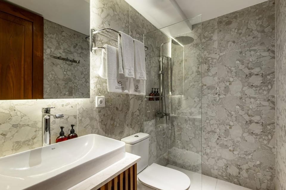 Stylish 2BR Private Pool Umalas Villa in North Kuta
