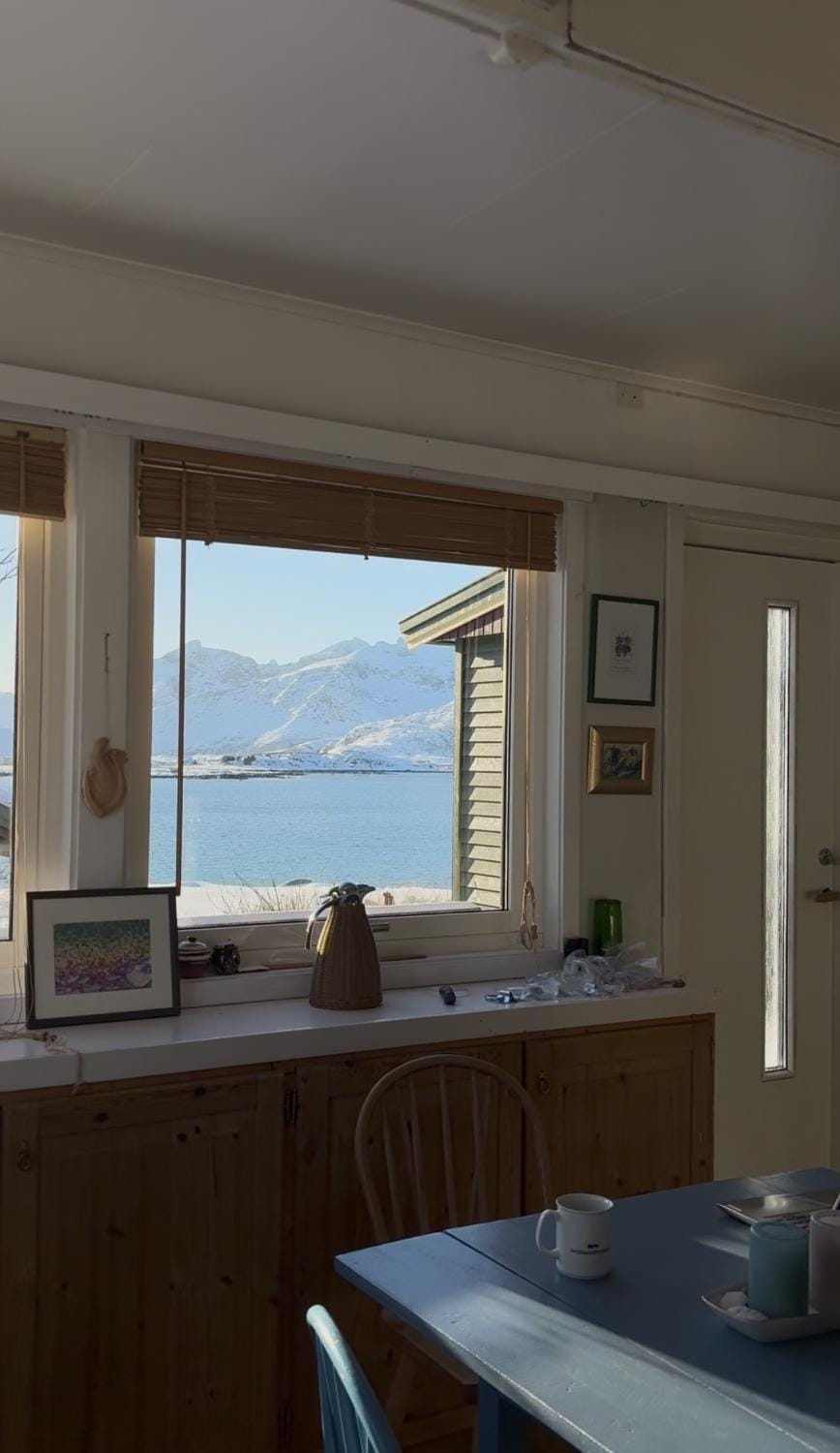Dining area, Mountain view, Sea view