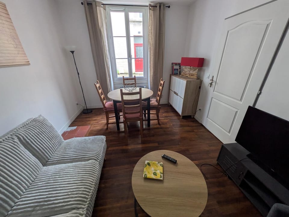 Townhouse in Poitiers Center House in Poitiers