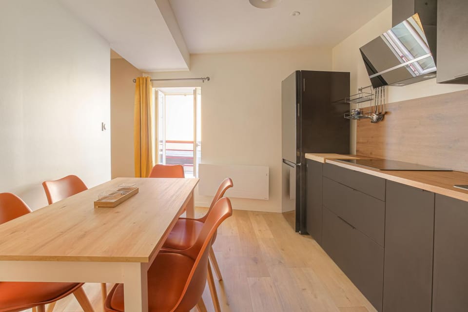 Coffee/tea facilities, dishwasher, kitchen