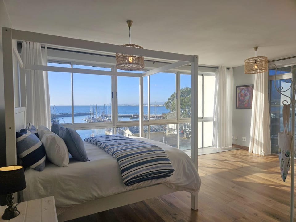 Bed, View (from property/room), Bedroom, Sea view
