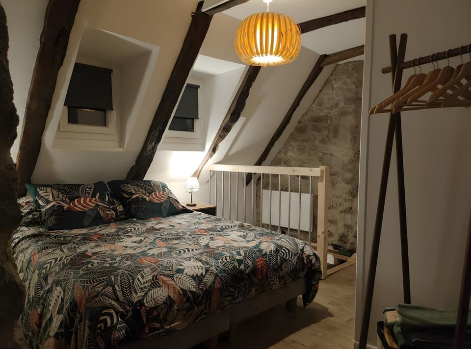 Property building, Living room, Bedroom