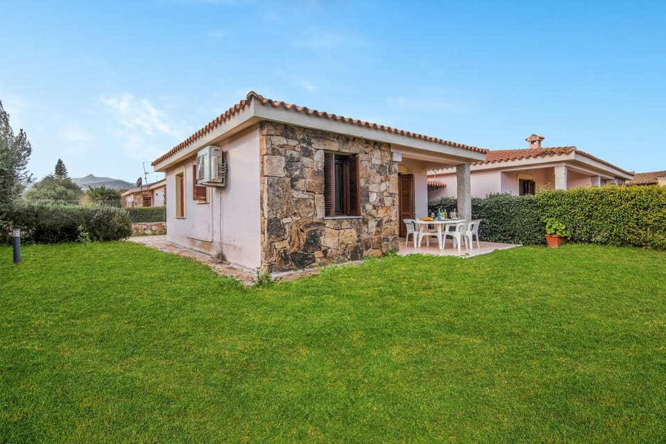 Property building, Garden