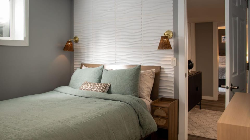 Bed, Bedroom