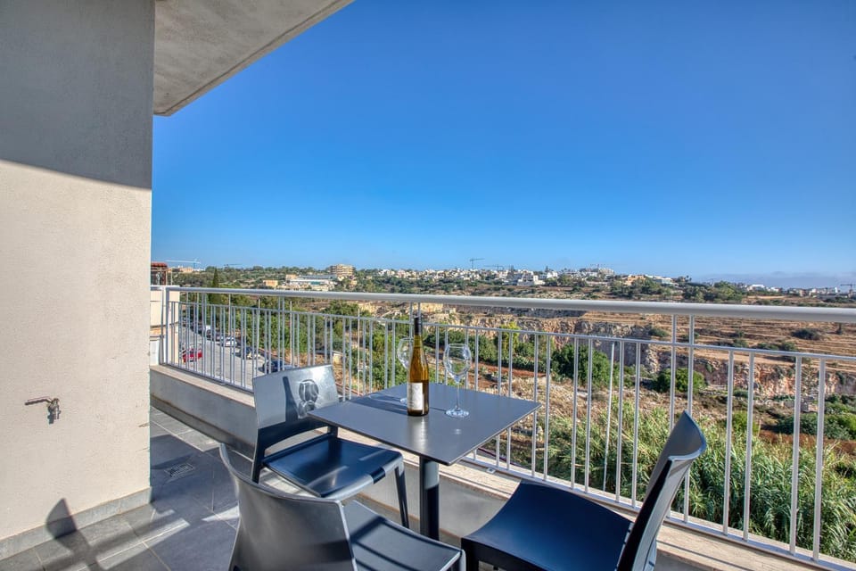 Central and modern Apartment, Valley Views KARP1-6 Apartment in Malta
