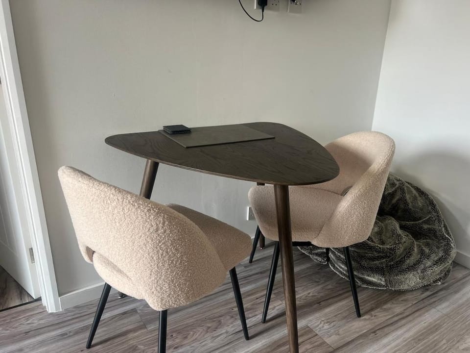 The Little Red lion Apartment in Egham