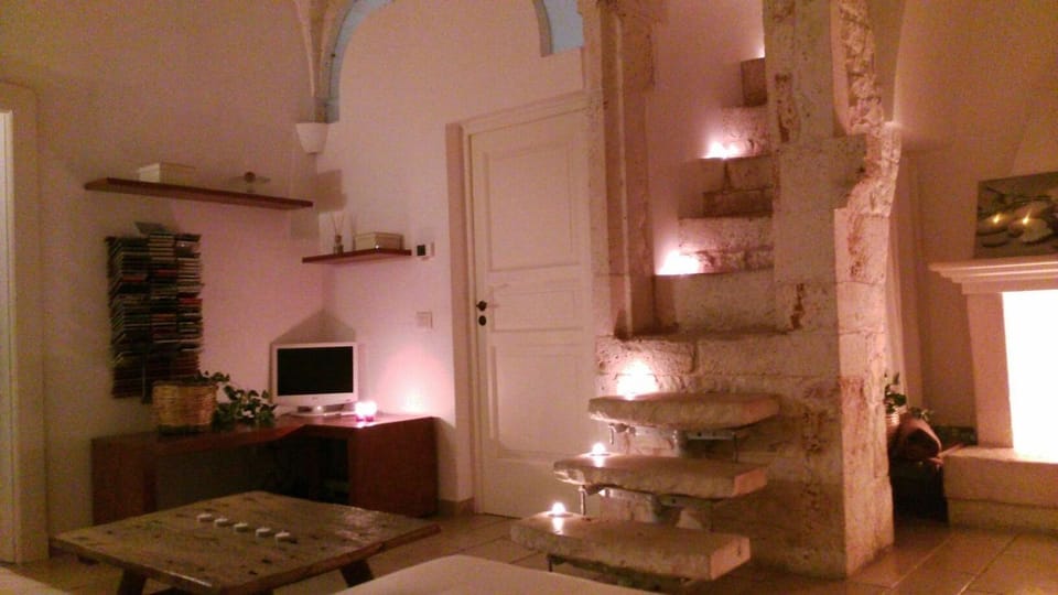 Property building, Living room