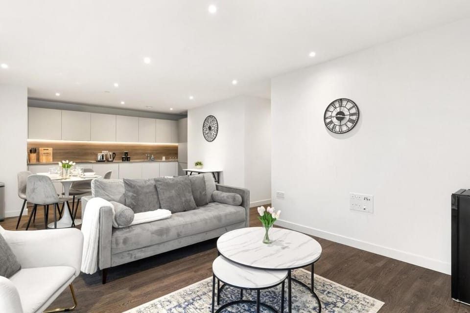 Bright & Modern 2-Bedroom Hackney Apartment Apartment in London Borough of Islington