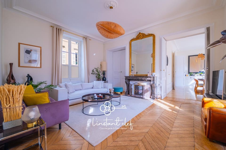 Property building, Living room