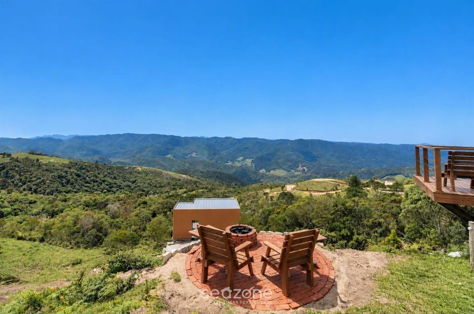 Off site, Mountain view