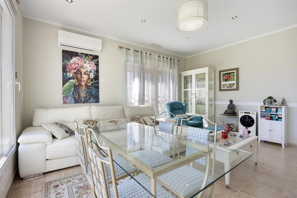 Property building, Living room