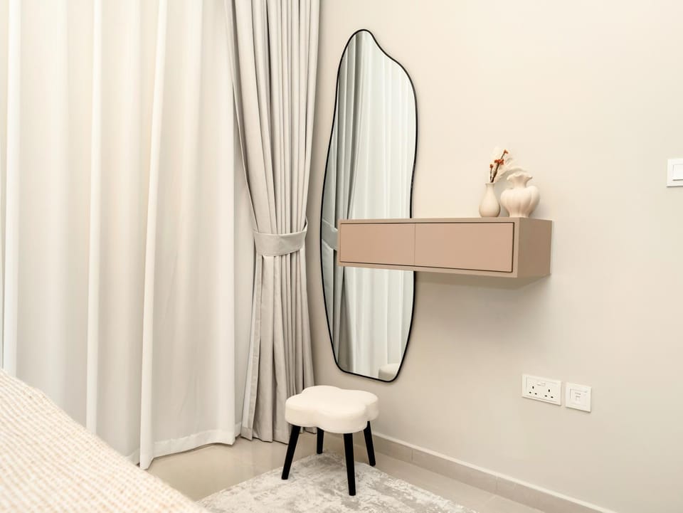 Stylish 1BR with Marina Views Near Metro & JBR Apartment in Dubai