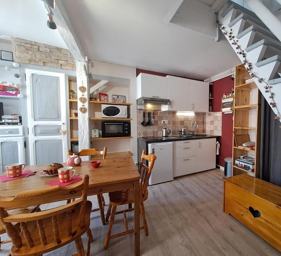 Duplex cosy - charme et confort à 100 mètres des thermes et des sentiers Apartment in Cauterets