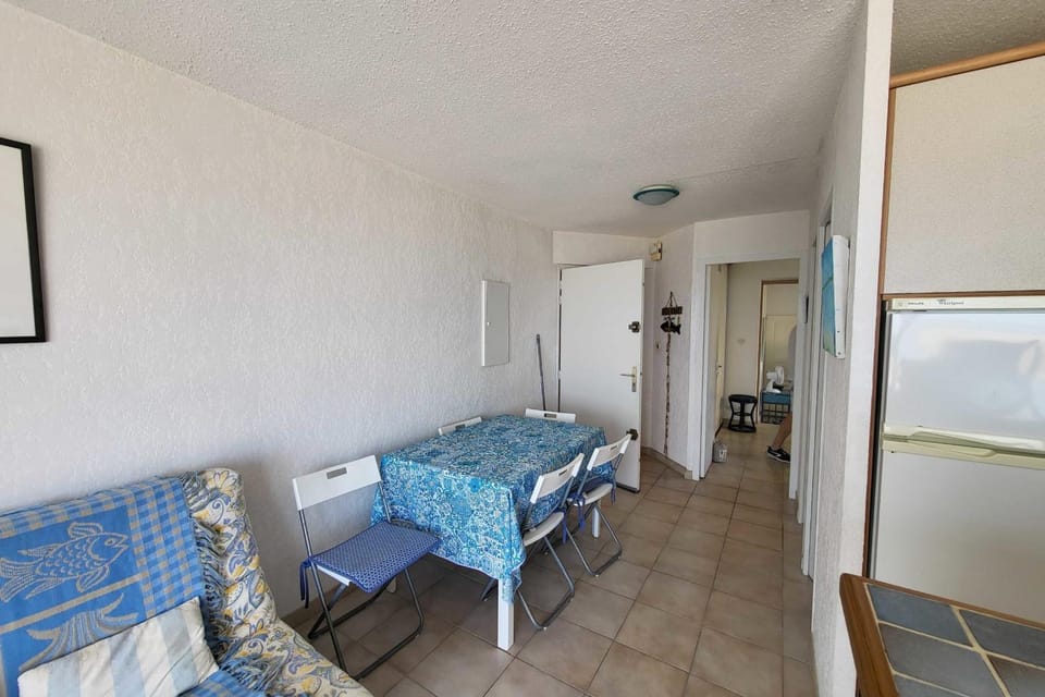 beachfront apartment with terrace and parking Apartment in Palavas-les-Flots