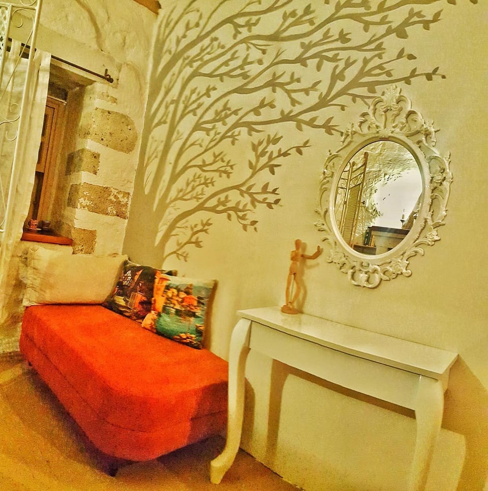 Lilyum Alaçatı - Taş Ev Bed and Breakfast in Alaçatı
