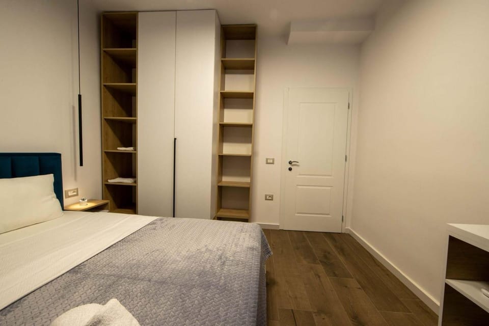 Bed, Photo of the whole room, Bedroom, wardrobe