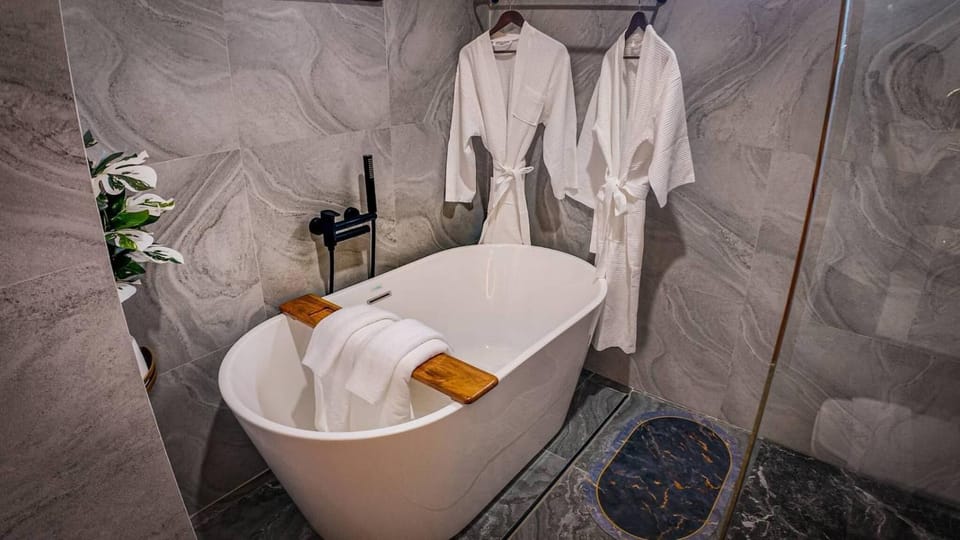 Bathroom, Bath
