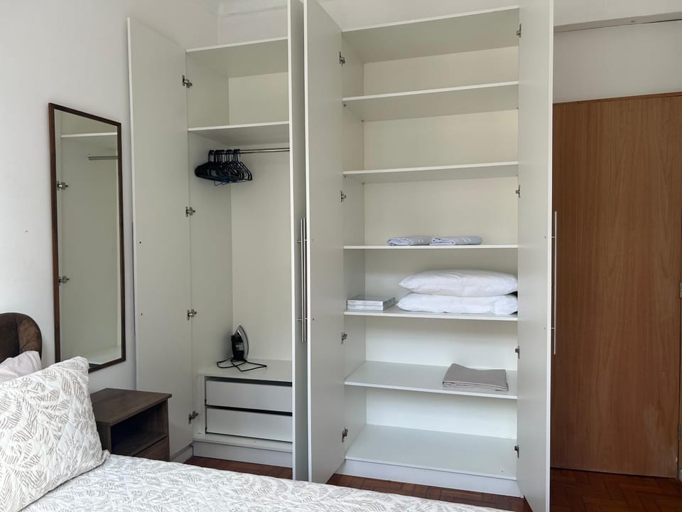Studio confortável a 50m da Praia de Copacabana Apartment in Rio de Janeiro
