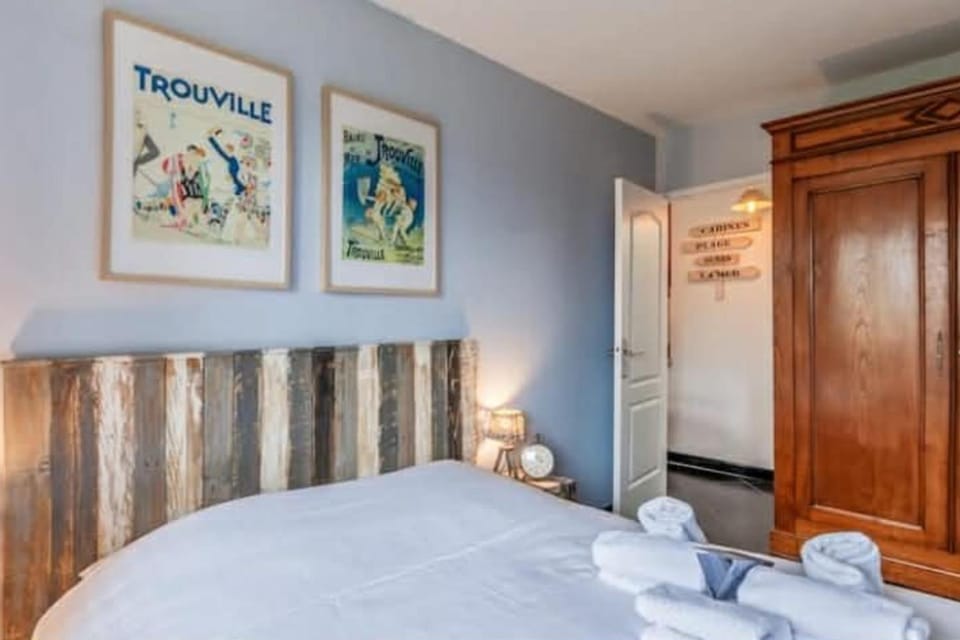 Swimming pool and view in Trouville-sur-Mer Apartment in Deauville