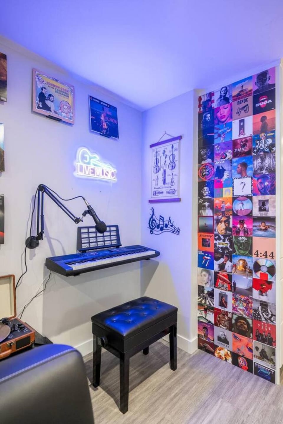 Rhythm & Relax 15 Min to DT Murals, Music House in Edmonton