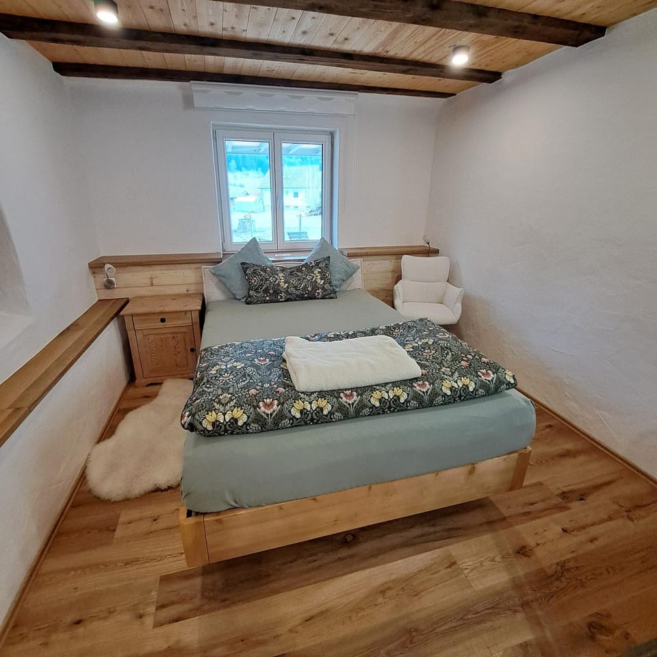 Property building, Living room, Bedroom