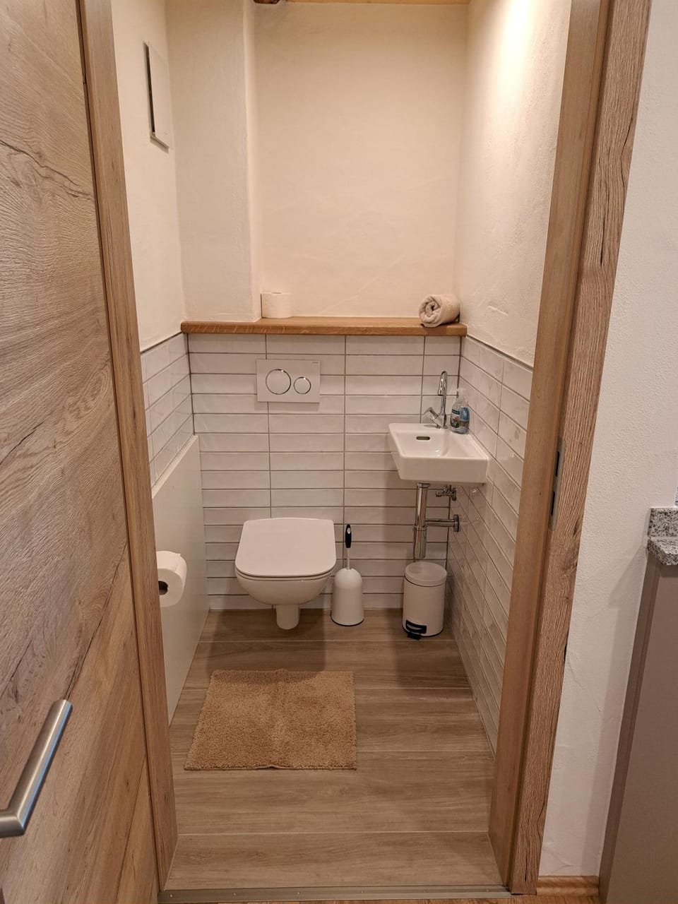 Bathroom, Living room