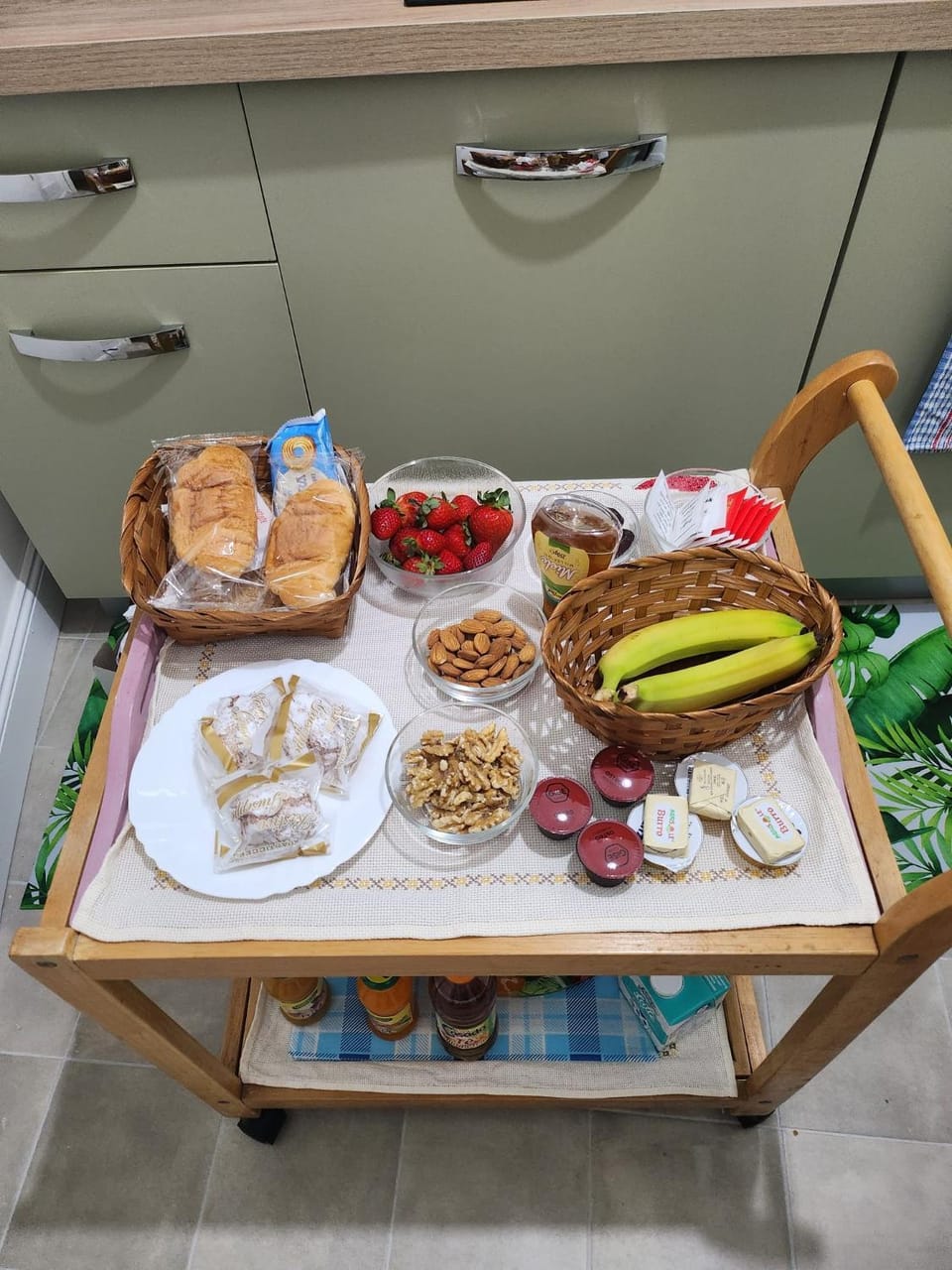 Breakfast, Breakfast