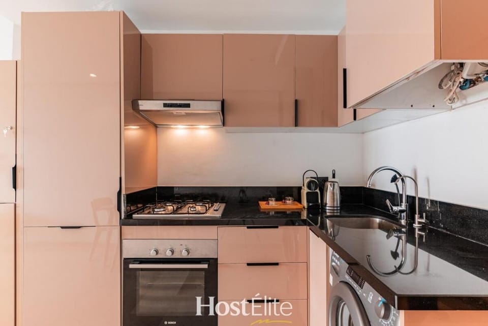 Saphir Casa & Terrace & Tram - 10 min from Center Apartment in Casablanca