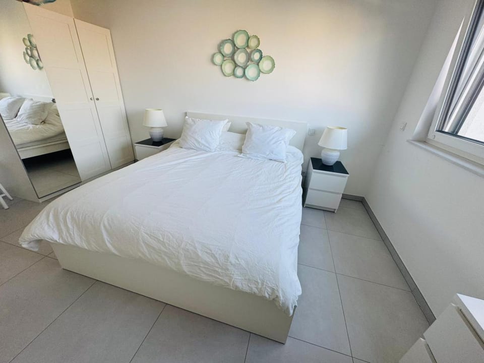 Prestige Apartment - Elegance & Business - Gasperich Apartment in Luxembourg