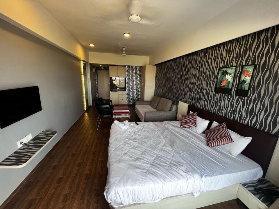 7 Star Home Stay By Weekend Address Apartment hotel in Gujarat