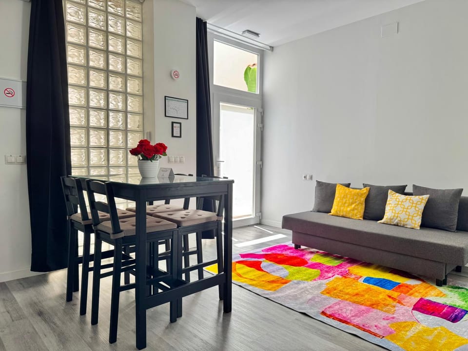 Evalia Rooms Apartment in Valencia