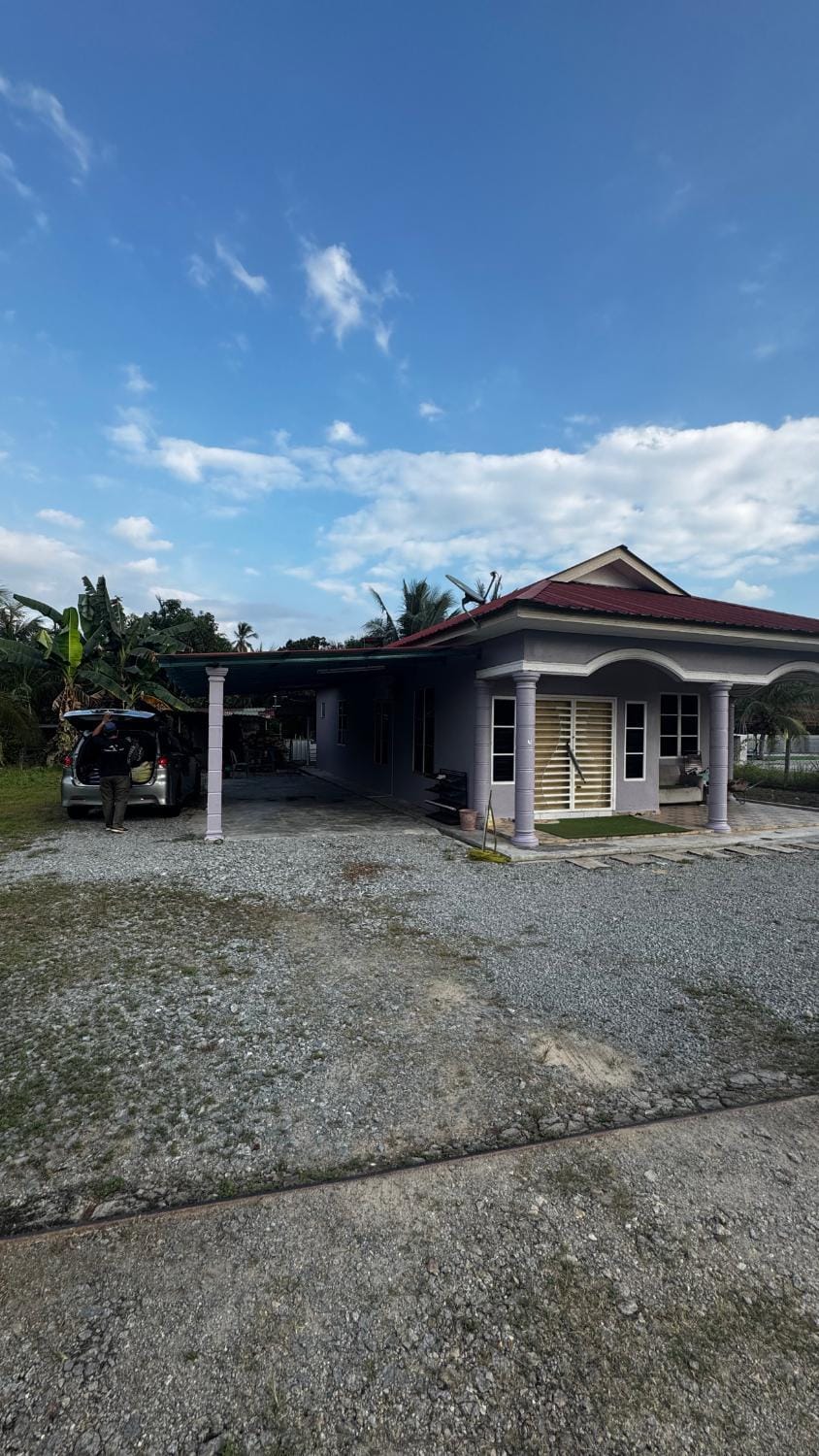 Property building, Day
