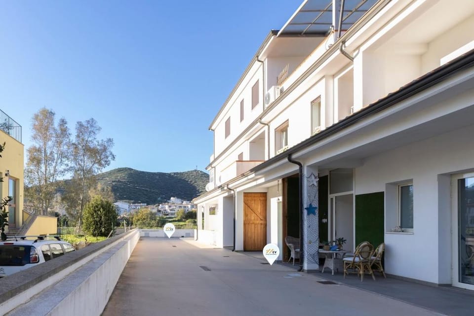 La Caletta Spiaggia a 3 min & Parcheggio Privato Apartment in La Caletta