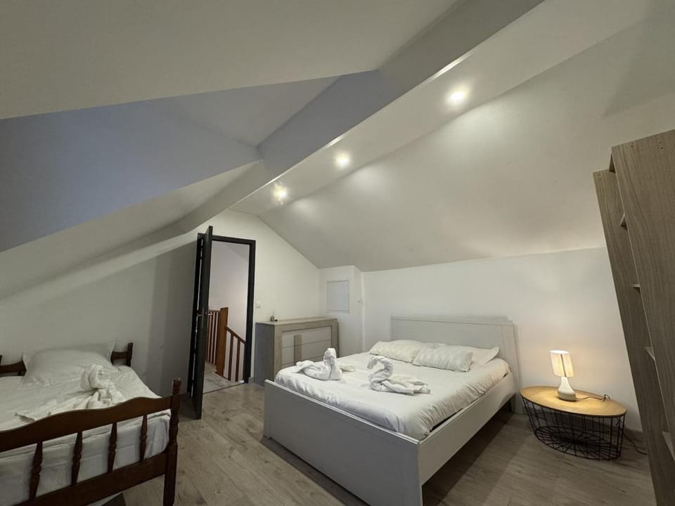 Duplex fonctionnel Gouvieux proche gare Apartment in Chantilly