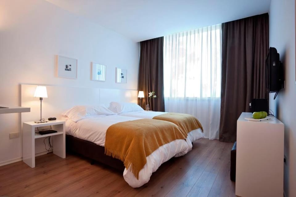 HABITAE SENIOR SUITES ex Rental Suites Pilar Apartment in Pilar