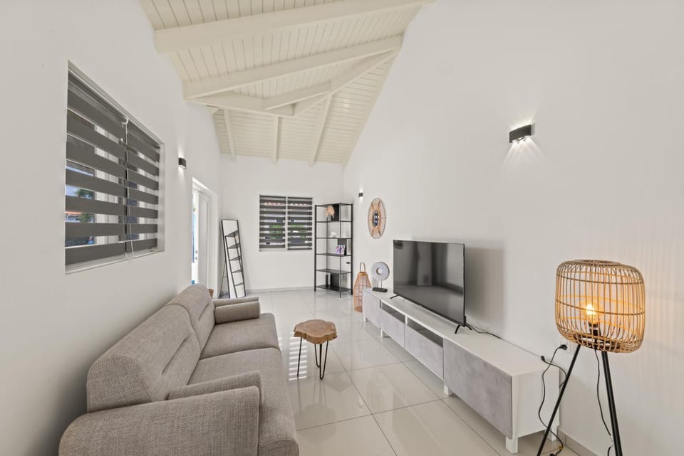Holiday Home Toscane Estate, Bottelier, Private Pool House in Willemstad